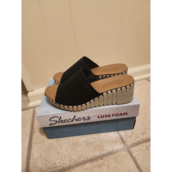 Skechers Luxe Foam Women's "Urban Escape" Heeled Sandals Black & Tan Size 10 - Picture 2 of 8